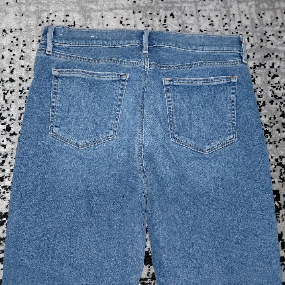 LOFT The Skinny Jeans Size 31/12 Petite | Blue Raw Hem Denim